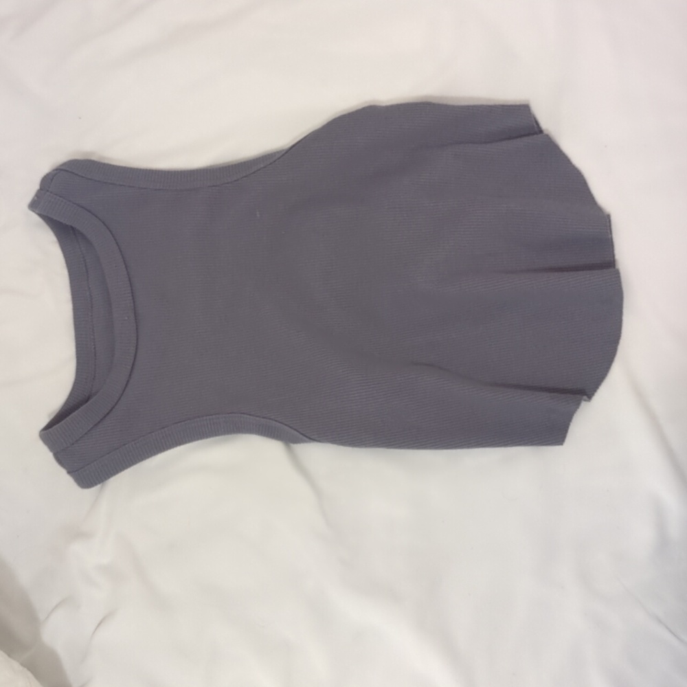 blue tank top